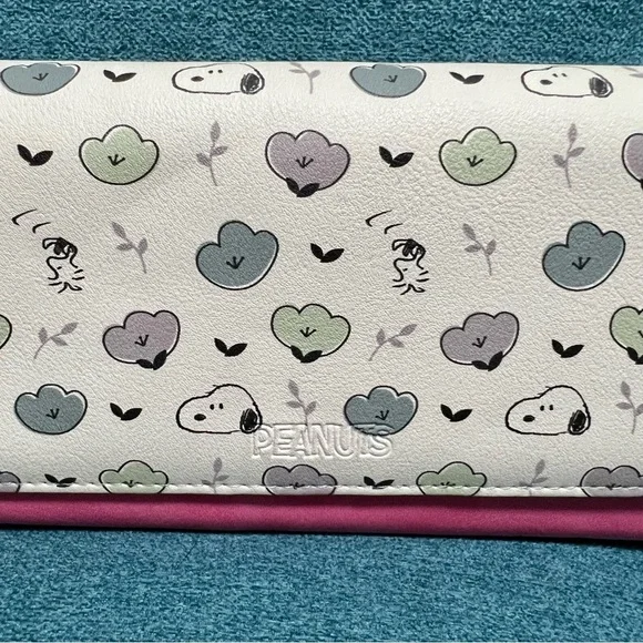 Snoopy Peanuts Multicolor Leather 12 credit cards pockets long Wallet - Picture 3 of 9